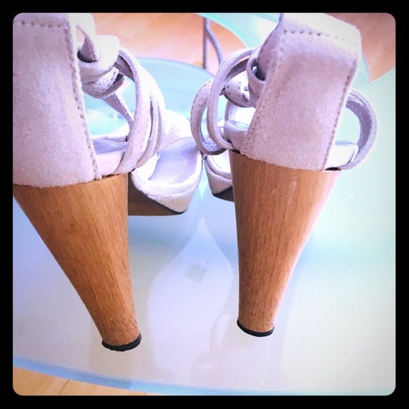 + FREE PAIR |BCBGMaxAzria Suede T-Strap Open toe sandal - Picture 3 of 5